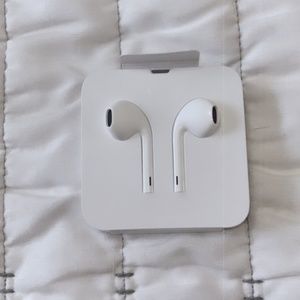 Apple Headphones